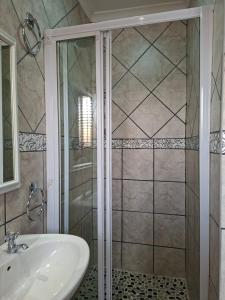 Ένα μπάνιο στο Accommodation at Potch Guesthouse +79 φωτογραφίες