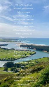 ein Bild eines Sees mit den Worten auf einem Hügel in der Unterkunft Villa Laura in Boó de Piélagos