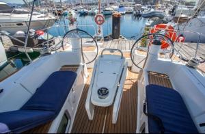 Φωτογραφία από το άλμπουμ του The magic of sleeping on a sailboat στο Βίγκο +6 φωτογραφίες