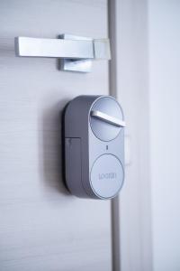 a lock on the door of a room at Max in Condofuri