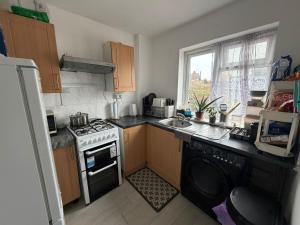 Η κουζίνα ή μικρή κουζίνα στο Private Room in Berkhamsted high street