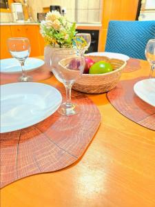 Φαγητό σε αυτό το διαμέρισμα ή κάπου εκεί κοντά +8 φωτογραφίες