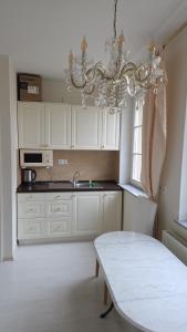 Η κουζίνα ή μικρή κουζίνα στο Schloss Burgscheidungen Gästehaus