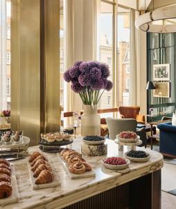 Φαγητό σε αυτό το ξενοδοχείο ή κάπου εκεί κοντά