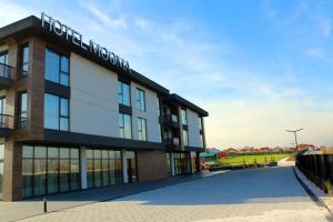 Το κτήριο όπου στεγάζεται  το ξενοδοχείο