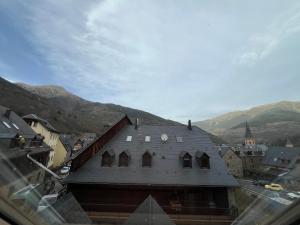 Üldine mäevaade või majutusasutusest M1 eraclau - Era Candèla con garage y WiFi en Vielha pildistatud vaade