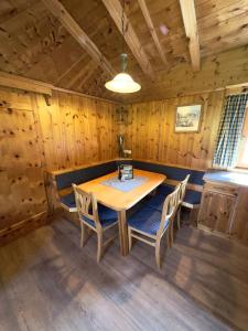 Foto sihtkohas Forstau asuva majutusasutuse Zirbenhütte galeriist