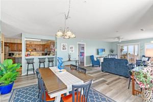 Χώρος καθιστικού στο Breezy Corner