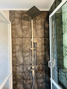 Ένα μπάνιο στο Green Corridor - Ahangama