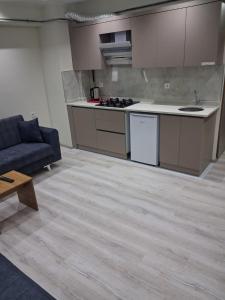 Η κουζίνα ή μικρή κουζίνα στο Bolu Tabaklar suit