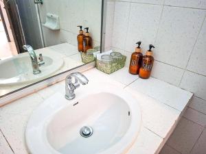 Fotografie z fotogalerie ubytování MT Friend Hostel Phuket Town v destinaci Ban Lo Long + 19 fotografií