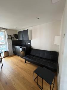 Nhà bếp/bếp nhỏ tại Cozy Albertville studio, close to ski resorts