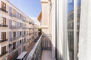 Το κτήριο όπου στεγάζεται  το διαμέρισμα