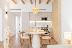 Μια τηλεόραση ή/και κέντρο ψυχαγωγίας στο Yturralde by Alma Suites