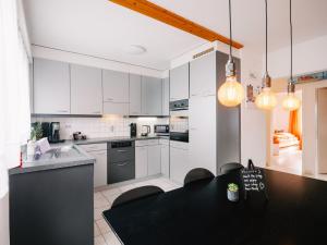 Η κουζίνα ή μικρή κουζίνα στο Apartment BergOase in Seenähe