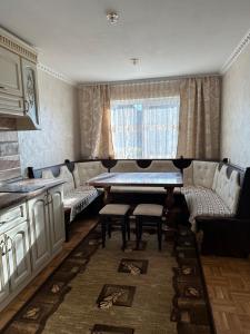 Kuchyň nebo kuchyňský kout v ubytování House Bubniv