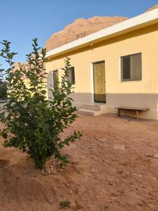 Το κτήριο όπου στεγάζεται  το πανδοχείο +18 φωτογραφίες