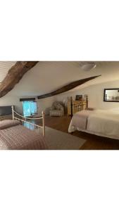 Gallery image of Maison Le puits du bonheur in La Villedieu +3 photos