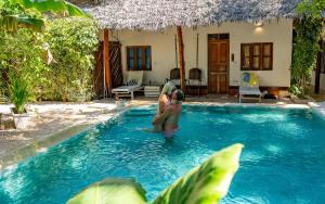 Bazén v ubytování ZAN Oasis Hotel nebo v jeho okolí