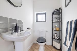 Φωτογραφία από το άλμπουμ του Foyle View Retreat σε New Buildings