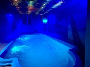 Bazén v ubytování Holenderska Przystań nebo v jeho okolí