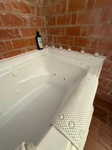 Koupelna v ubytování Msg For 5 Off 1 Bed 1 Bath King Bed CasitaMidPHX