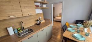 Una cocina o cocineta en Enjoy Liptov