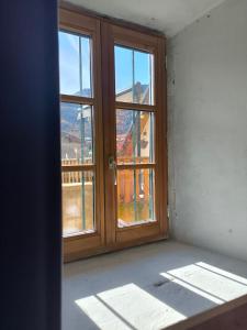 En generel udsigt til bjerge eller udsigt til bjerge taget fra lejligheden