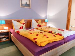 Ένα ή περισσότερα κρεβάτια σε δωμάτιο στο Rankwitzer Hof