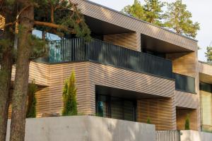 Budova, kde se aparthotel nachází