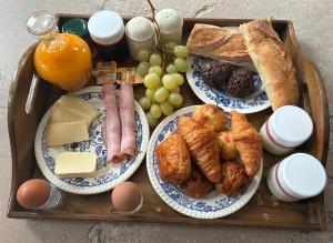 Φαγητό σε αυτή η παραθεριστική κατοικία ή κάπου εκεί κοντά