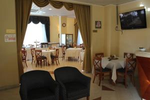TV a/nebo společenská místnost v ubytování Hotel Semifonte