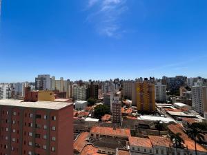 Nespecifikovaný výhled na destinaci Campinas nebo výhled na město při pohledu z apartmánu