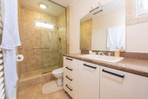 Ένα μπάνιο στο Sara