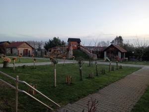 Vườn quanh Agroturystyka Skrzypczyk +12 ảnh