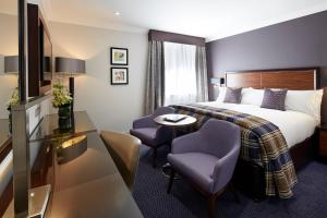 Μια τηλεόραση ή/και κέντρο ψυχαγωγίας στο Sir Christopher Wren Hotel