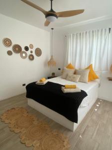 Postel nebo postele na pokoji v ubytování Portitxol, fantástico apartamento + 12 fotografií