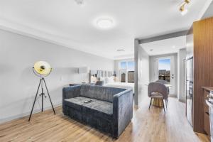 Ένα ή περισσότερα κρεβάτια σε δωμάτιο στο Skye Hotel & Residences, BW Signature Collection