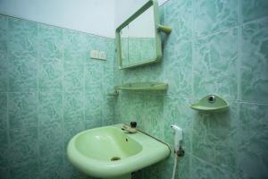 Ένα μπάνιο στο Ransithu Villa +42 φωτογραφίες