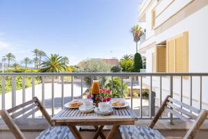 En balkon eller terrasse på Apartamento Reganyol by Rentallorca