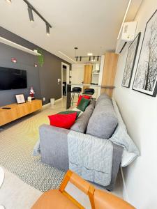 Μια τηλεόραση ή/και κέντρο ψυχαγωγίας στο Apartamento - Vista da Catedral