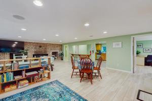 TV/trung tâm giải trí tại Light & Leisure