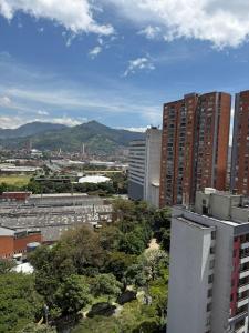 En generel udsigt til bjerge eller udsigt til bjerge taget fra lejligheden