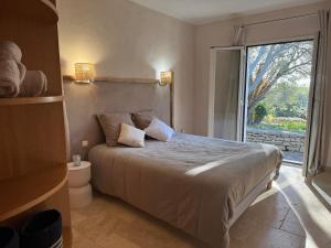 Ένα ή περισσότερα κρεβάτια σε δωμάτιο στο Casa Canetto - Moderne, TV, Jardin