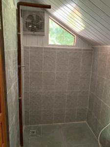 Ένα μπάνιο στο Cucu Suzanne