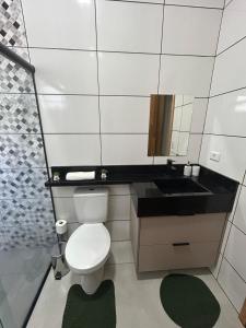 Ένα μπάνιο στο Casa Nova com Área Gourmet e Conforto Premium