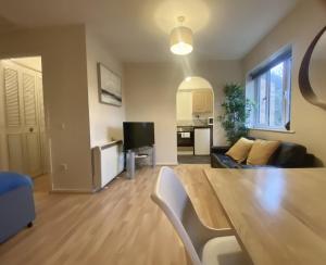 Η κουζίνα ή μικρή κουζίνα στο Studio Apartment in Bracknell