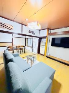 Istumisnurk majutusasutuses アンペ別邸 別府鉄輪 Ampe Villa Beppu kannawa +16 fotot