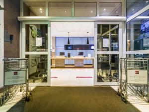 Ο χώρος του λόμπι ή της ρεσεψιόν στο ibis Uberaba