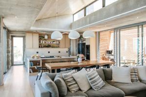 Posezení v ubytování RRoar George